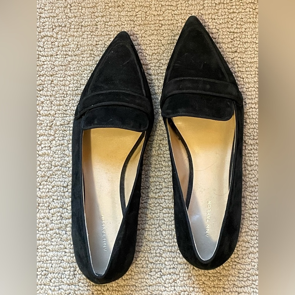 Ann Taylor Nip Toe Suede Black Flats